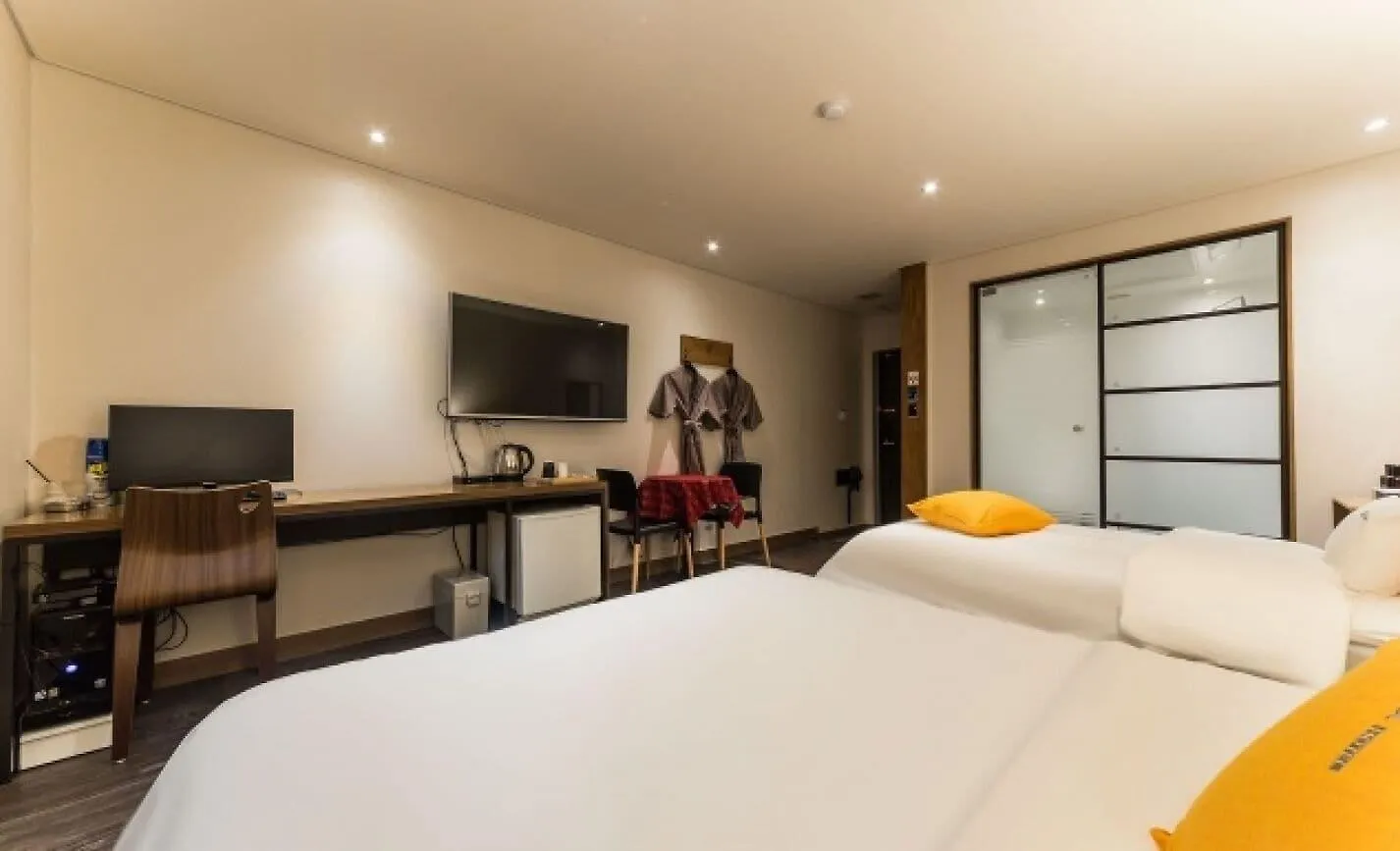 Soma Hotel Incheon 2*,
